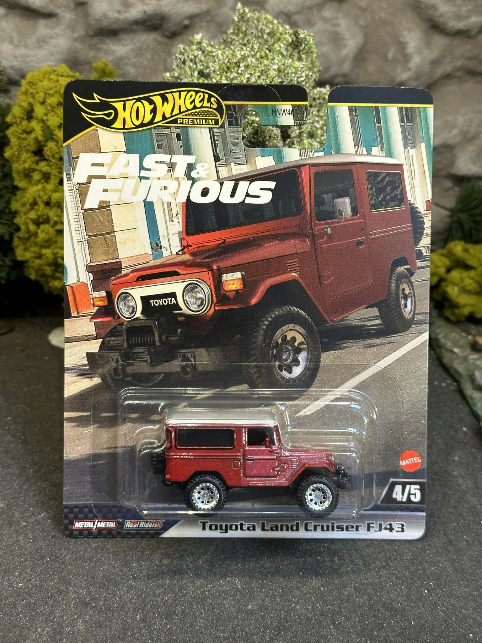 Skala 1/64 HOT WHEELS Premium - Fast & Furious - Toyota Land Cruiser FJ43