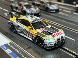 Skala 1/32 Analogue slot car fr Carrera: BMW M4 GT3 ROWE Racing #99