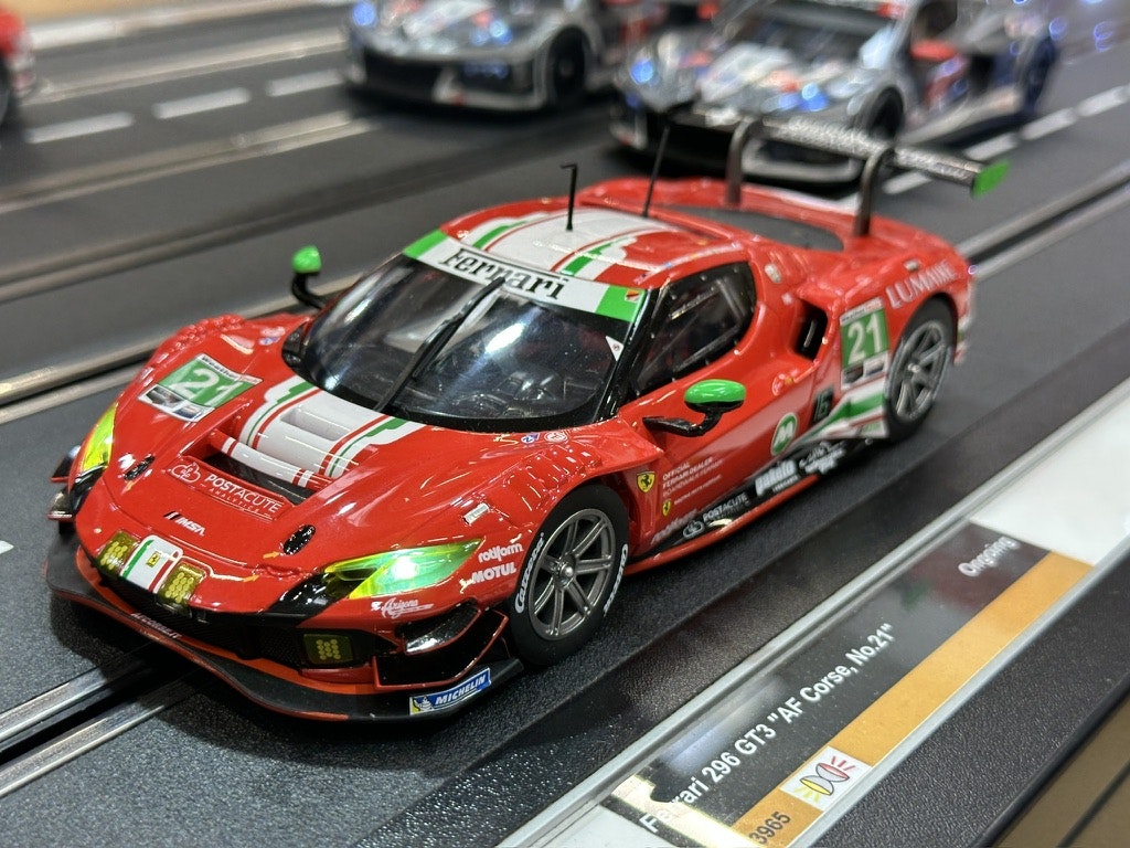 Skala 1/24 Digital/An. slot car fr Carrera: Ferrari 296 GT3 "AF Corse" #23