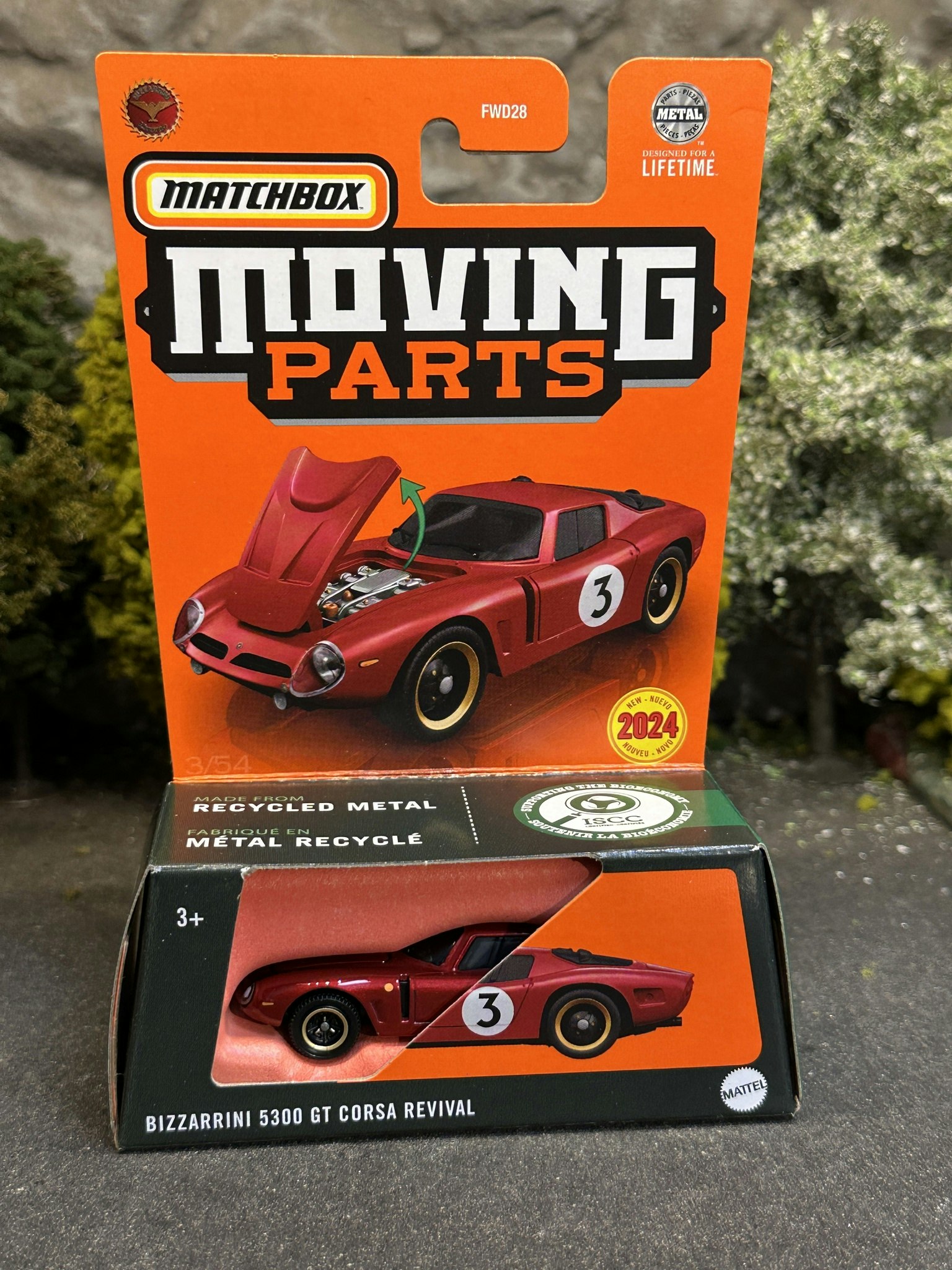 Skala 1/64 Matchbox "Moving Parts" - Bizzarini 5300 GT Corsa Revival