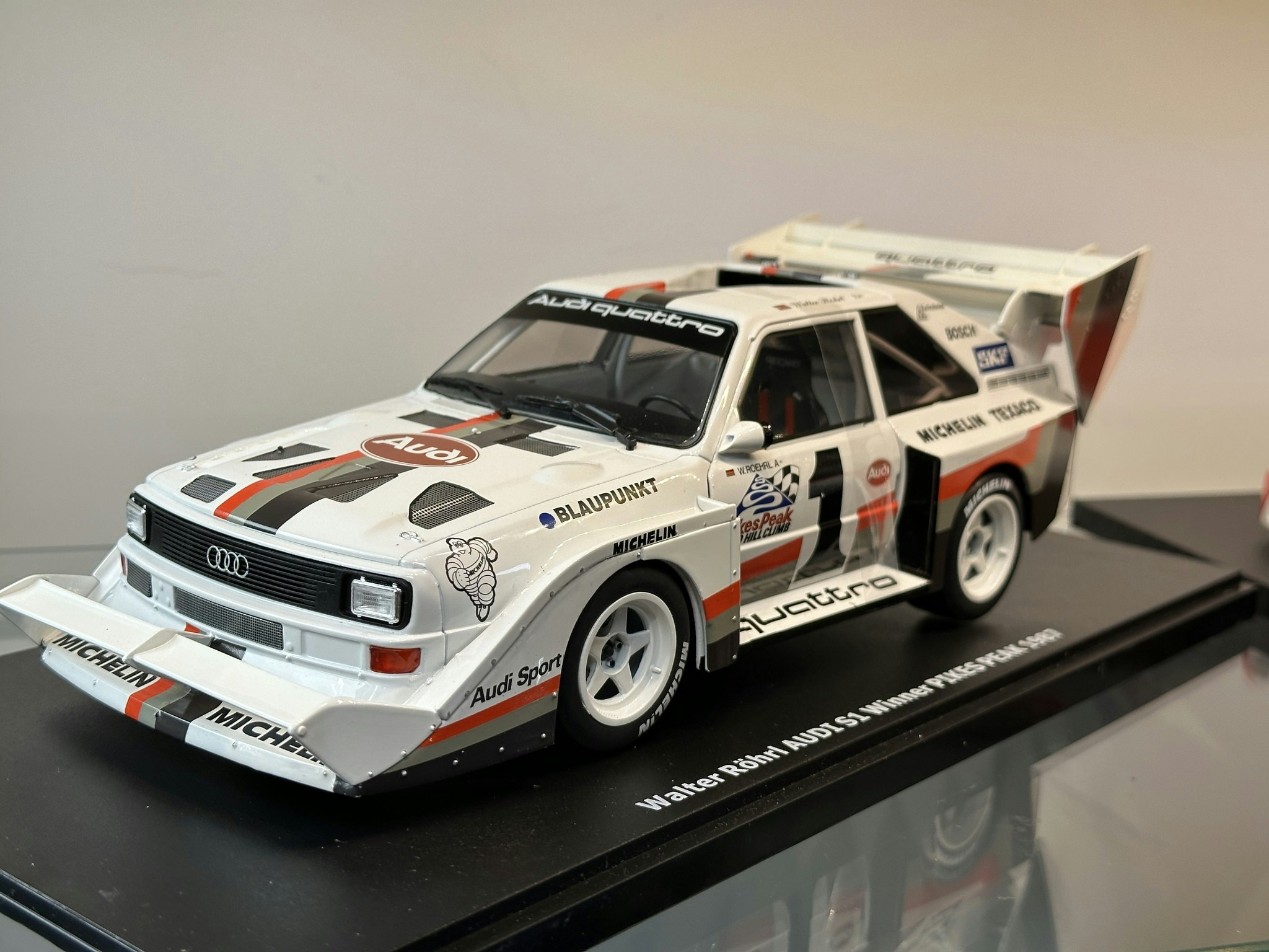 Skala 1/18 Audi S1 W.Röhrl, Winner pikes peak 1987 fr WERK83