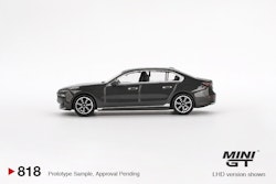 Skala 1/64 BMW i7 xDrive60 Dravit Grey fr MINI GT (818)
