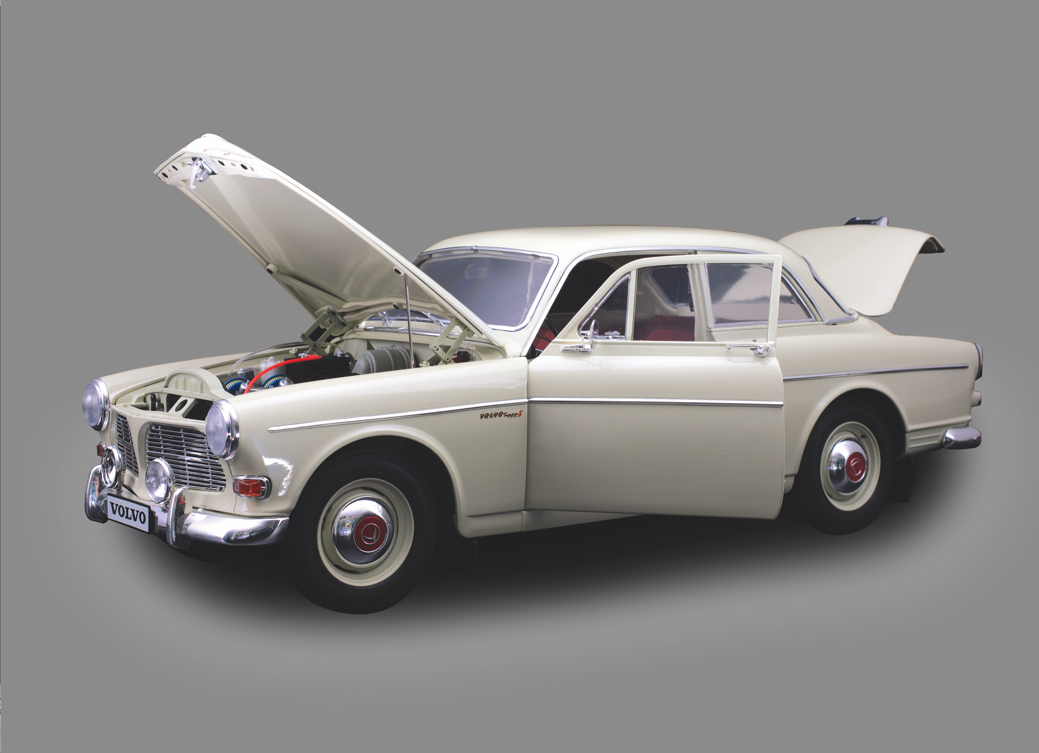 Skala 1/8 Volvo 122S Amazon in metal, w light, etc. fr Ixo Collections - Diamant8