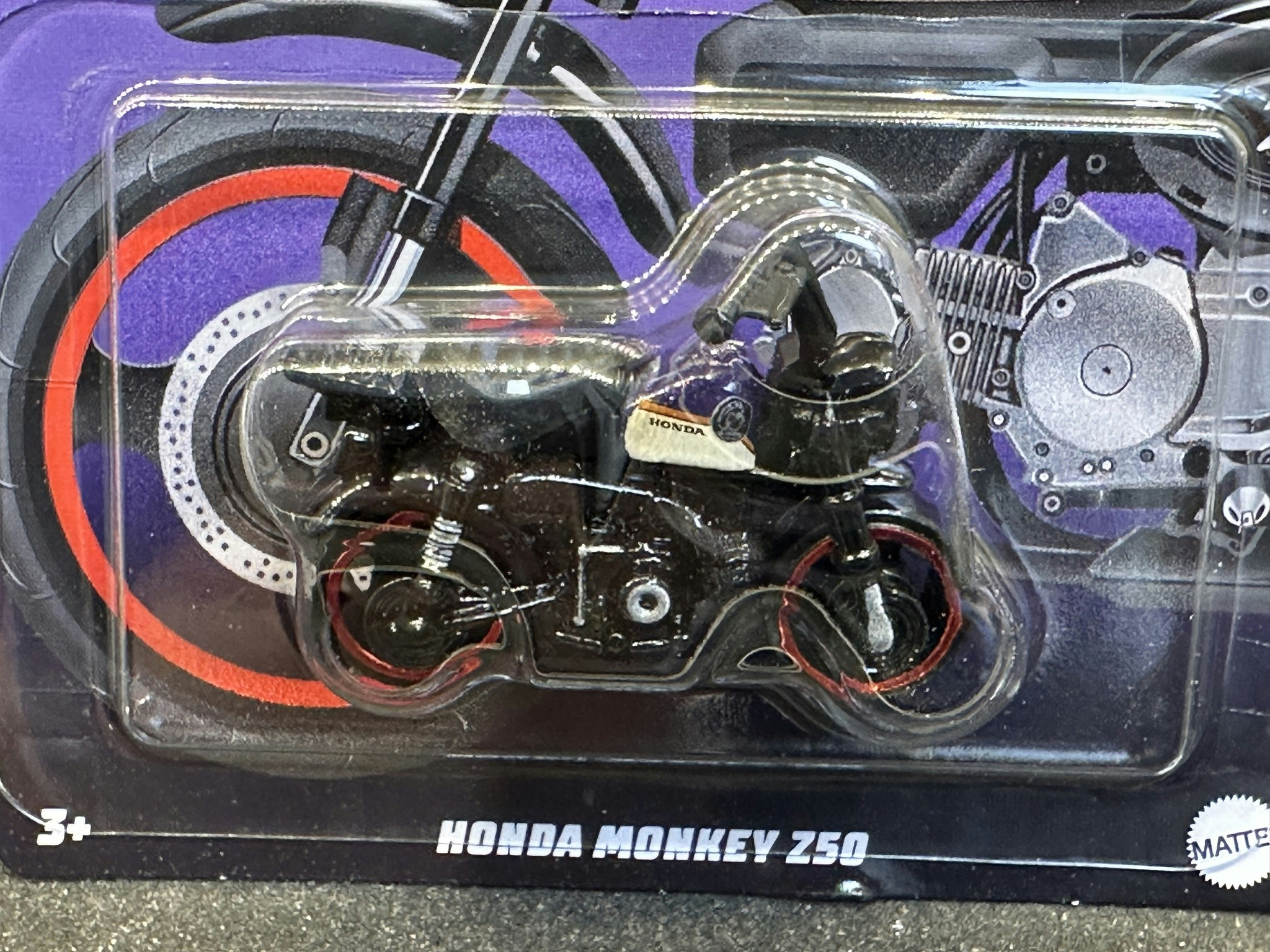 Skala 1/64 Hot Wheels - Motorcycle Club: Honda Monkey Z50
