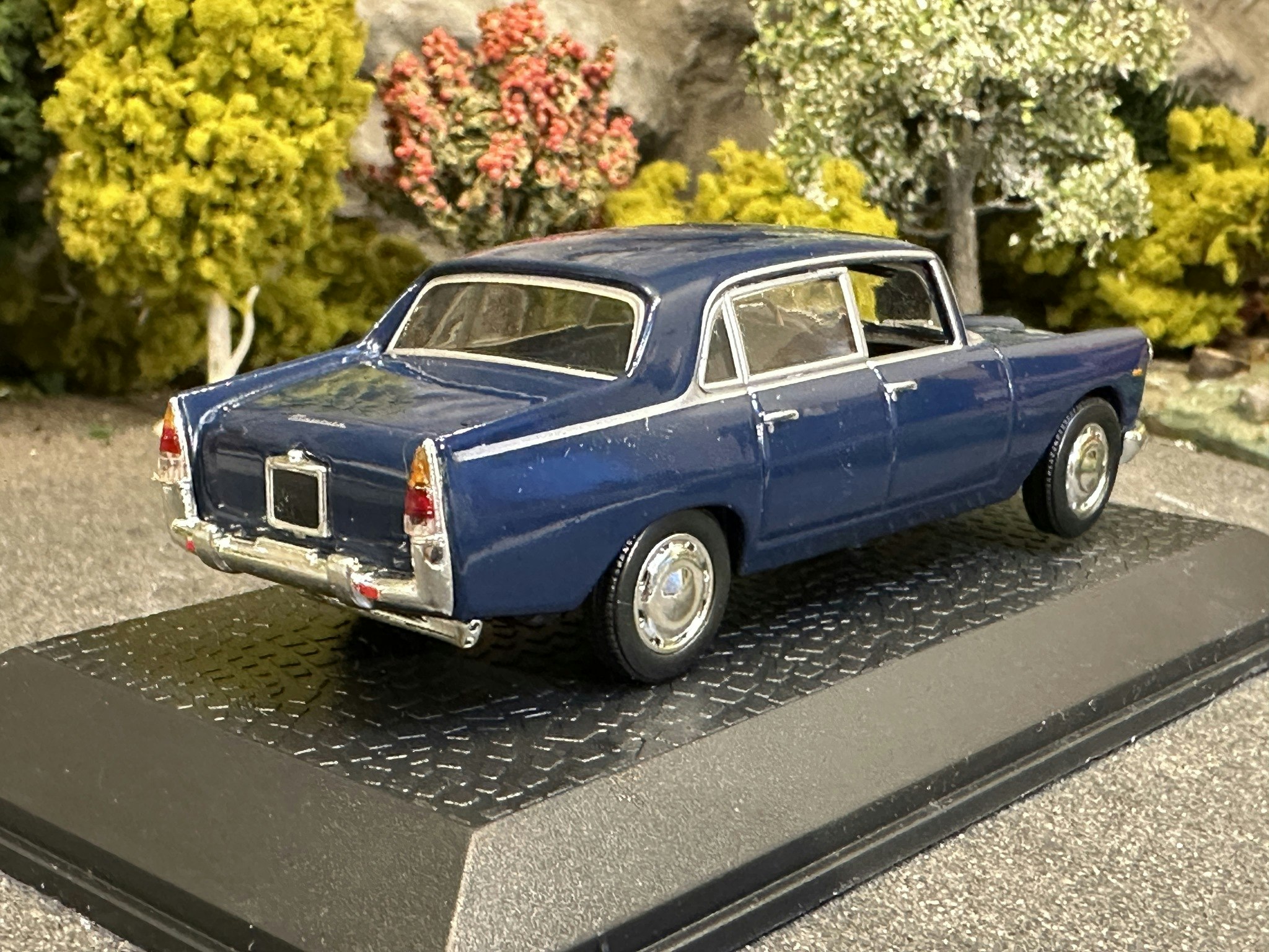 Skala 1/43 LANCIA FLAMINIA 1960, Blue fr IXO Models - Edition Atlas