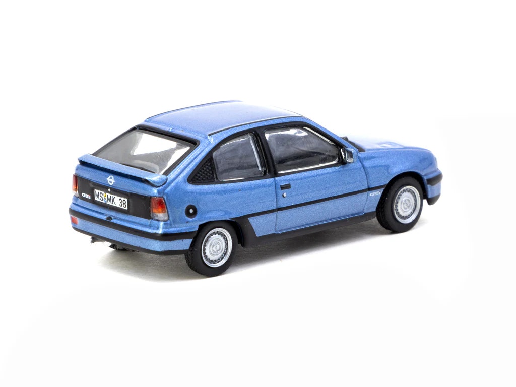 Skala 1/64 Opel Kadett GSi Blue met. fr Tarmac Works - GLOBAL64