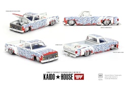 Skala 1/64 Chevrolet Silverado Dually on Fire V2 fr Mini GT (KHMG157)