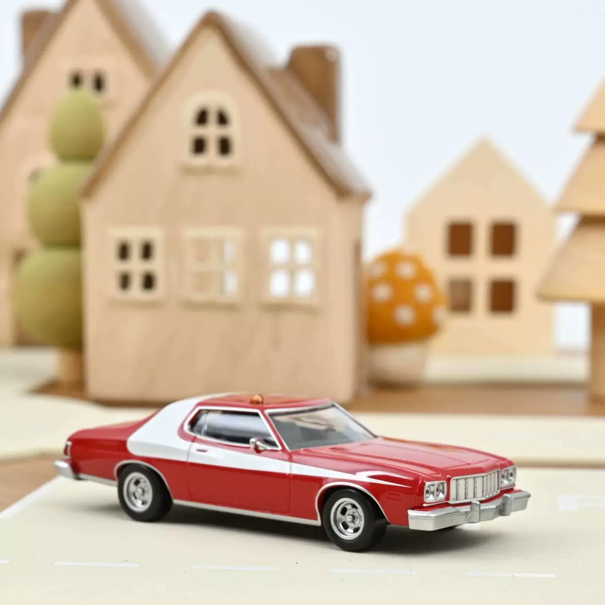Skala 1/43 Ford Gran Torino 1975 Starsky and Hutch fr NOREV