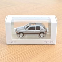 Skala 1/43 Peugeot 205 GTI 1986 Light silver fr NOREV