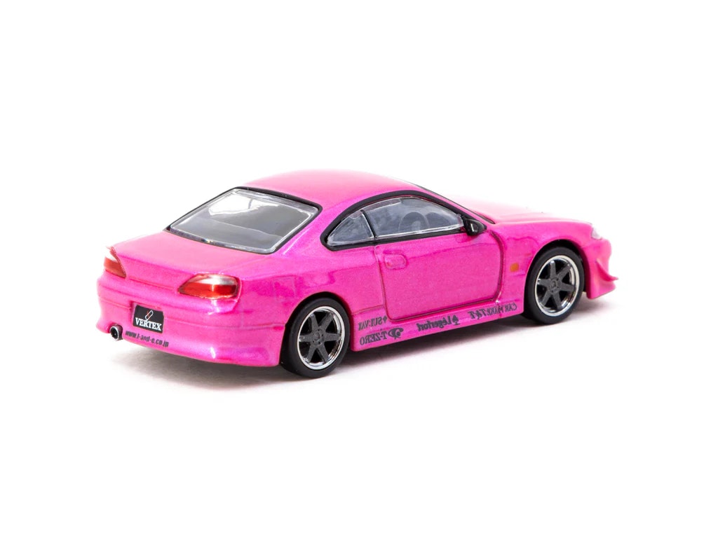 Skala 1/64 Nissan Silvia S15 Pink Metallic fr TARMAC WORKS