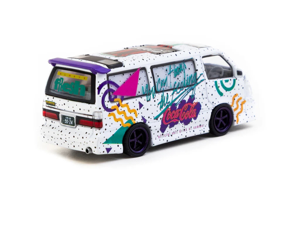 Skala 1/64 Toyota Hiace Wagon Custom Coca-Cola Delivery Van fr TARMAC works - Road 64