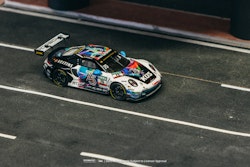 Skala 1/64 Porsche 911 GT3 R DTM 2023 #75 fr Tarmac Works