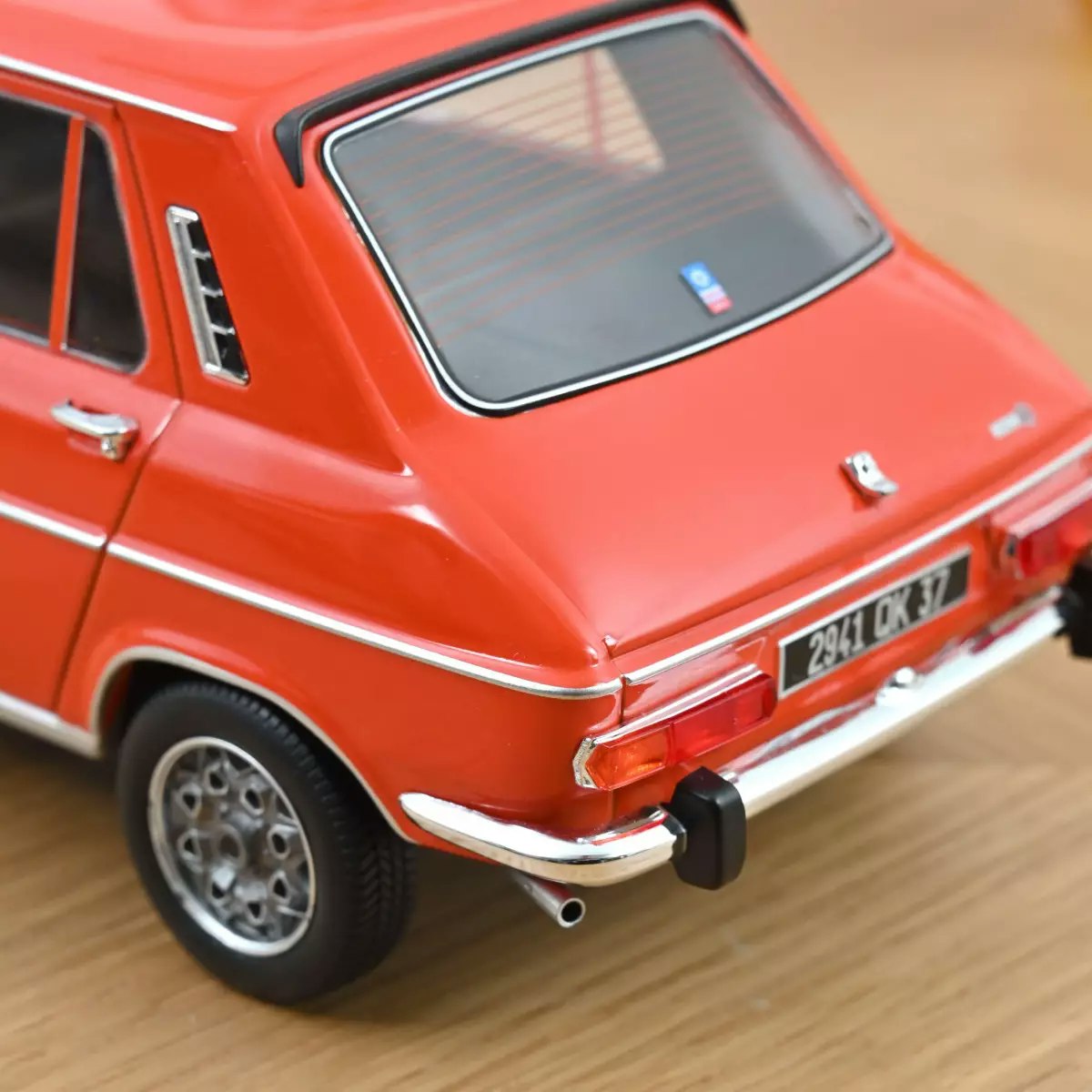 Skala 1/18 Simca 1100 TI 1974 Sumatra Red fr Norev