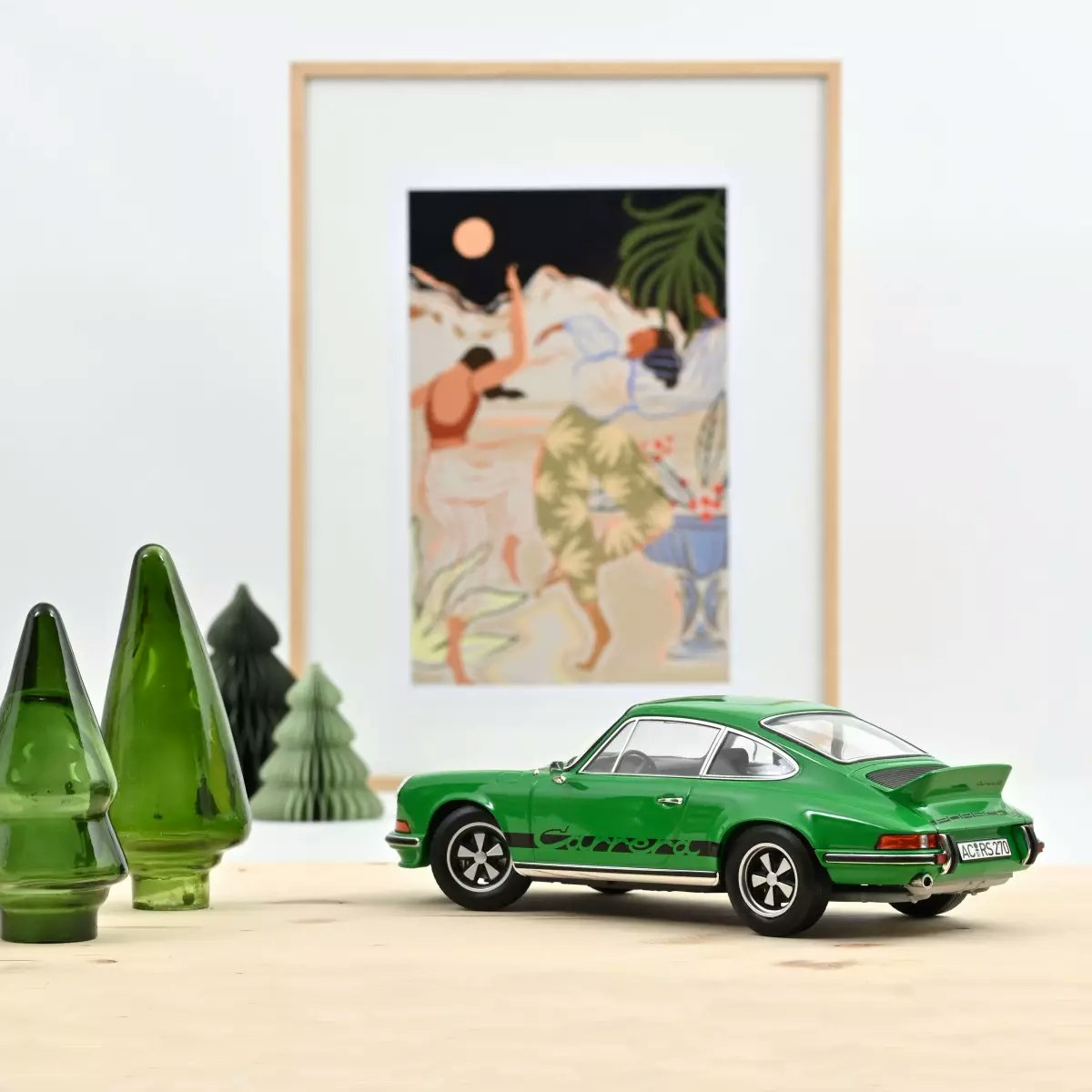 Skala 1/18 Porsche 911 RS 1973 Green with black deco fr Norev