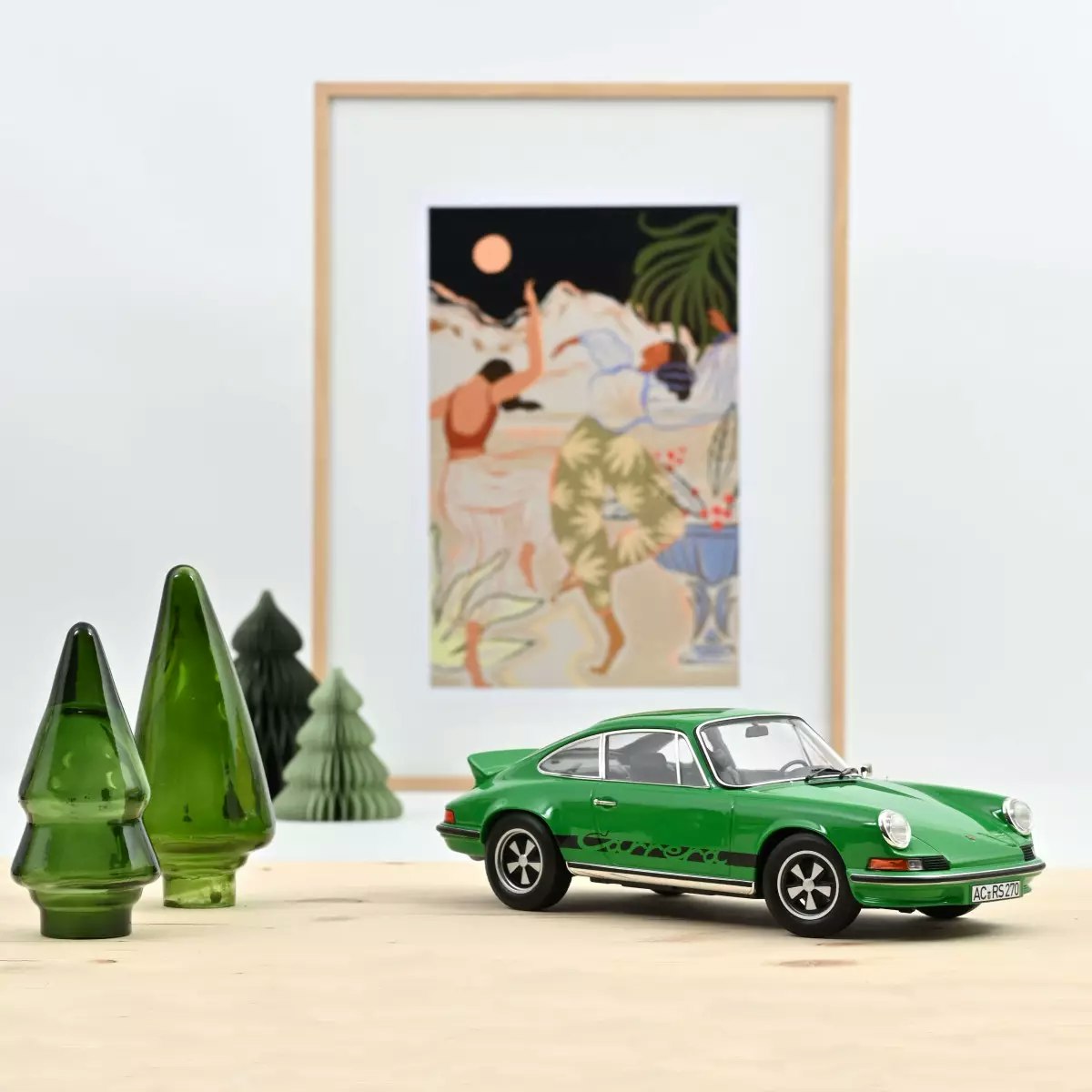 Skala 1/18 Porsche 911 RS 1973 Green with black deco fr Norev