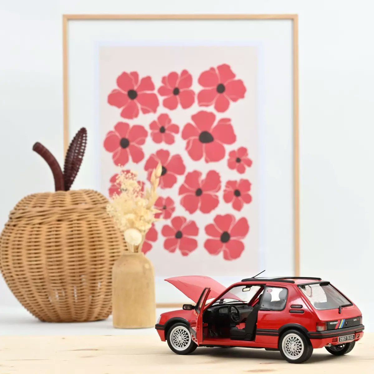 Skala 1/18 Peugeot 205 GTi 1.9 PTS deco 1991 Vallelunga Red fr Norev