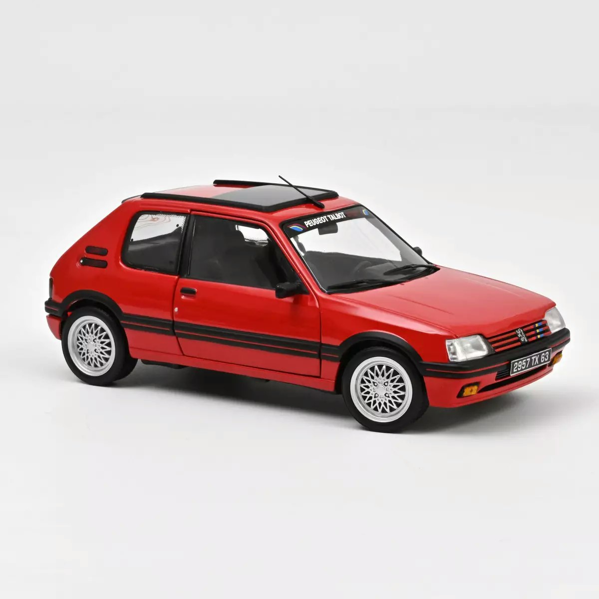 Skala 1/18 Peugeot 205 GTi 1.9 PTS deco 1991 Vallelunga Red fr Norev