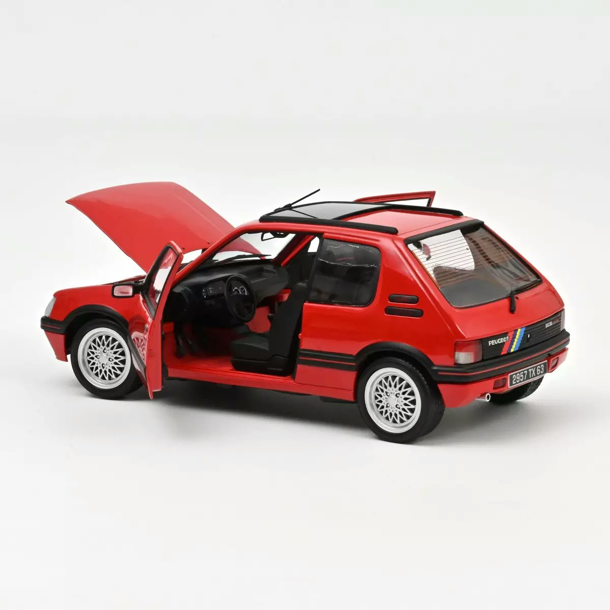 Skala 1/18 Peugeot 205 GTi 1.9 PTS deco 1991 Vallelunga Red fr Norev