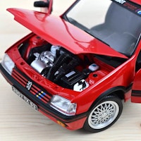 Skala 1/18 Peugeot 205 GTi 1.9 PTS deco 1991 Vallelunga Red fr Norev