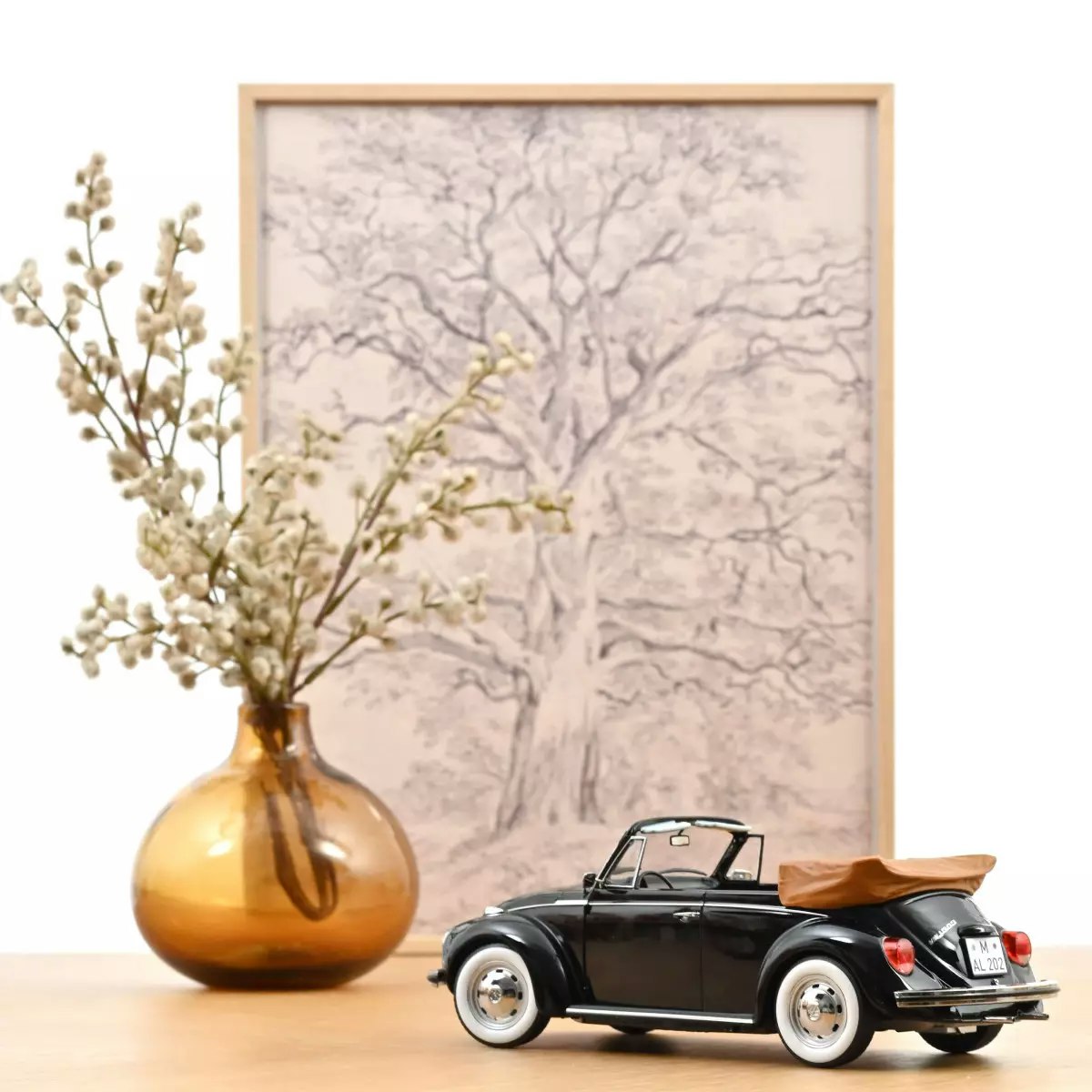 Skala 1/18 VW 1303 Cabriolet 1972 Black fr Norev