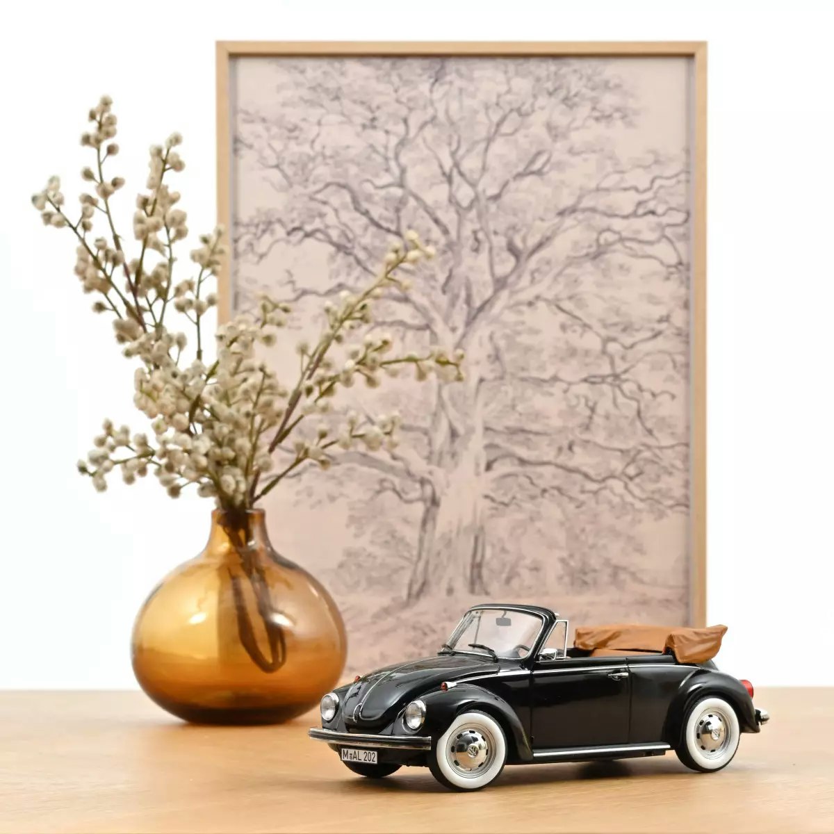 Skala 1/18 VW 1303 Cabriolet 1972 Black fr Norev
