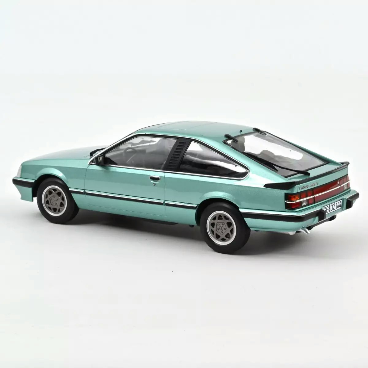 Skala 1/18 Opel Monza 2.5 E 1983 Beryll Green metallic fr Norev