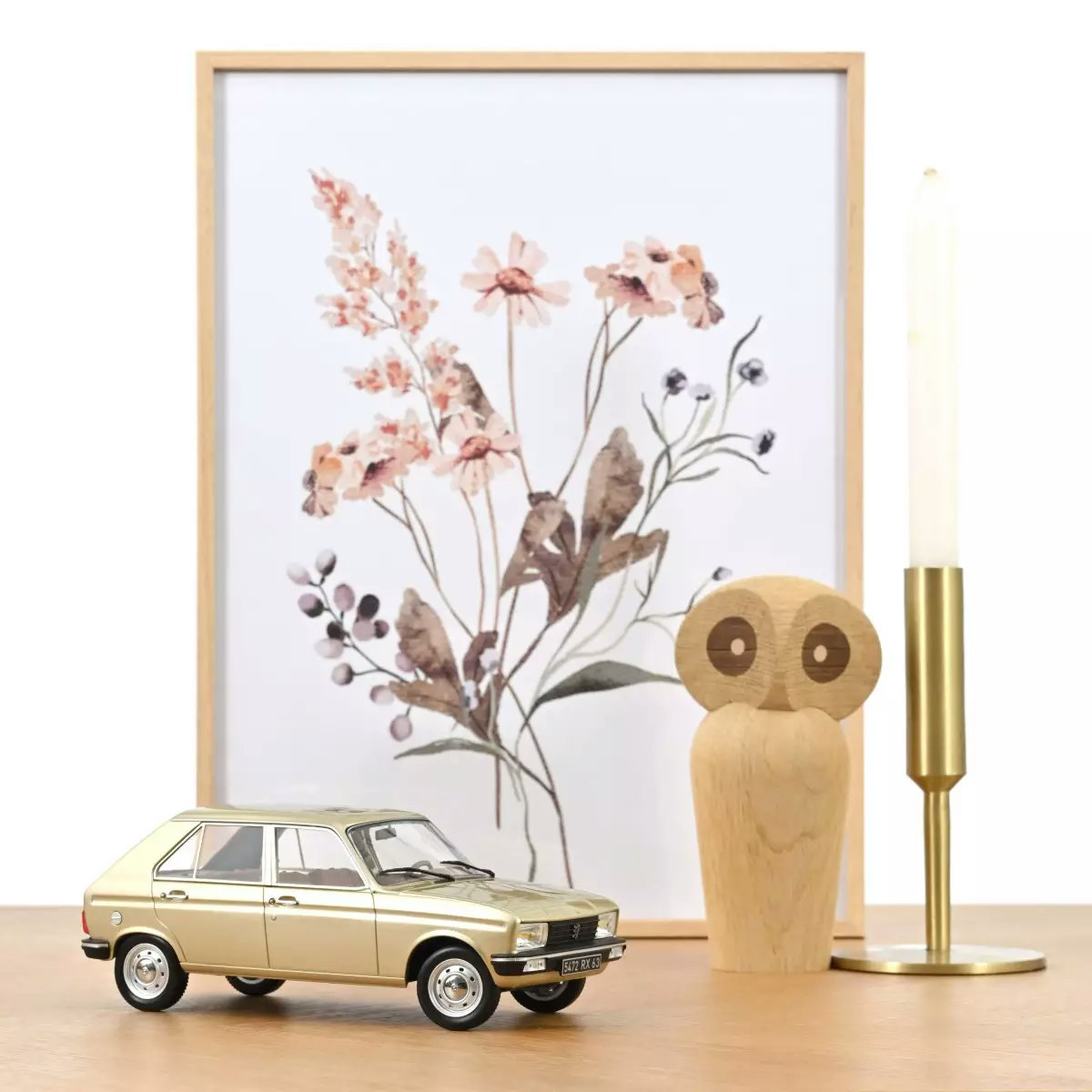 Skala 1/18 Peugeot 104 GR 1981 Beige metallic fr Norev