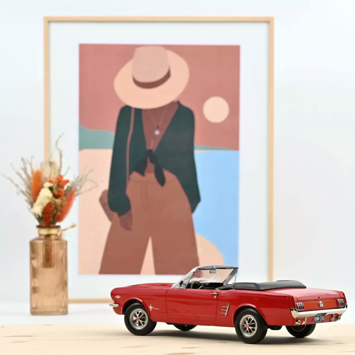 Skala 1/18 Ford Mustang Convertible 1966, Signal Flare Red fr Norev
