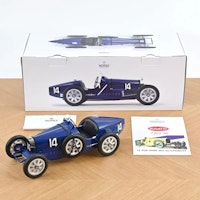 Skala 1/12 Bugatti T35 1925 Dark Blue fr Norev