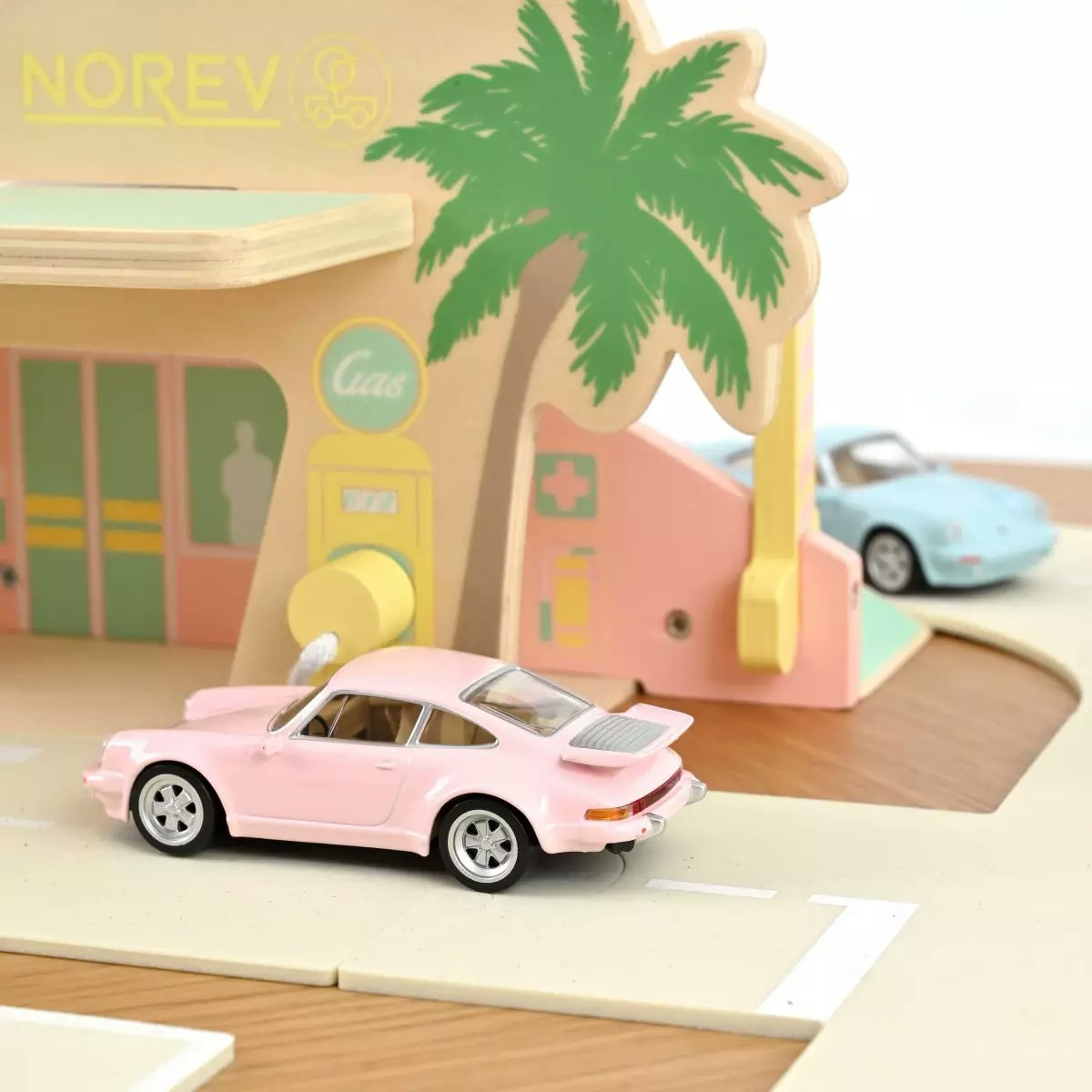 Skala 1/43  Porsche 911 Turbo 1978 Pink fr NOREV