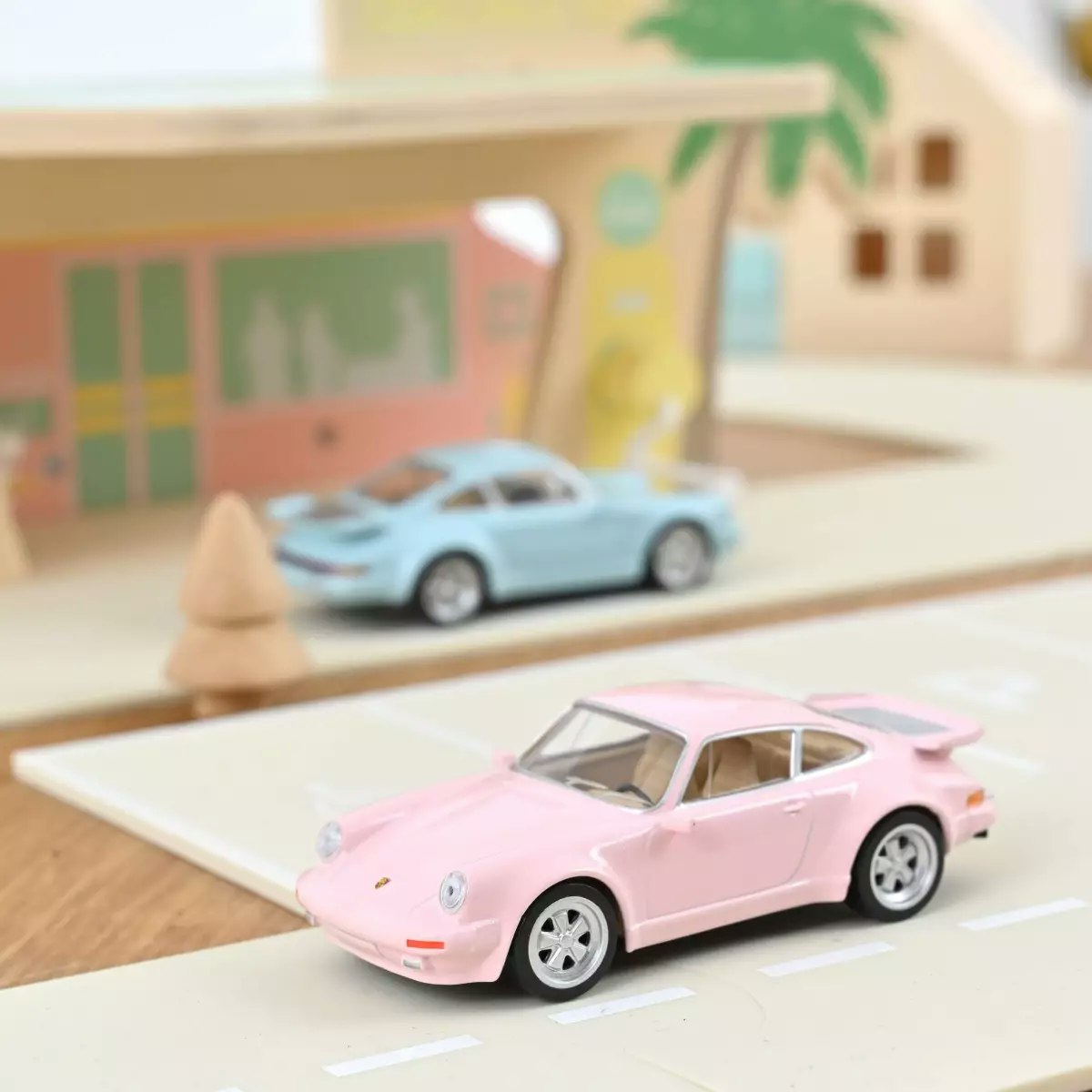 Skala 1/43  Porsche 911 Turbo 1978 Pink fr NOREV