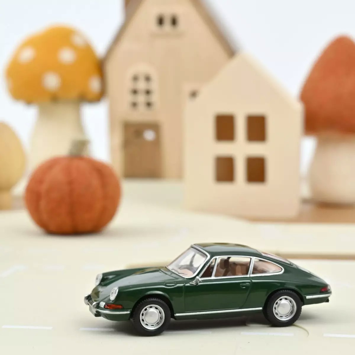 Skala 1/43 Porsche 911 1969 Irish Green fr NOREV