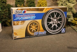 Skala 1/24 Tyres & Rims for plastic models: SSR Professor MS3 19 inch fr AOSHIMA
