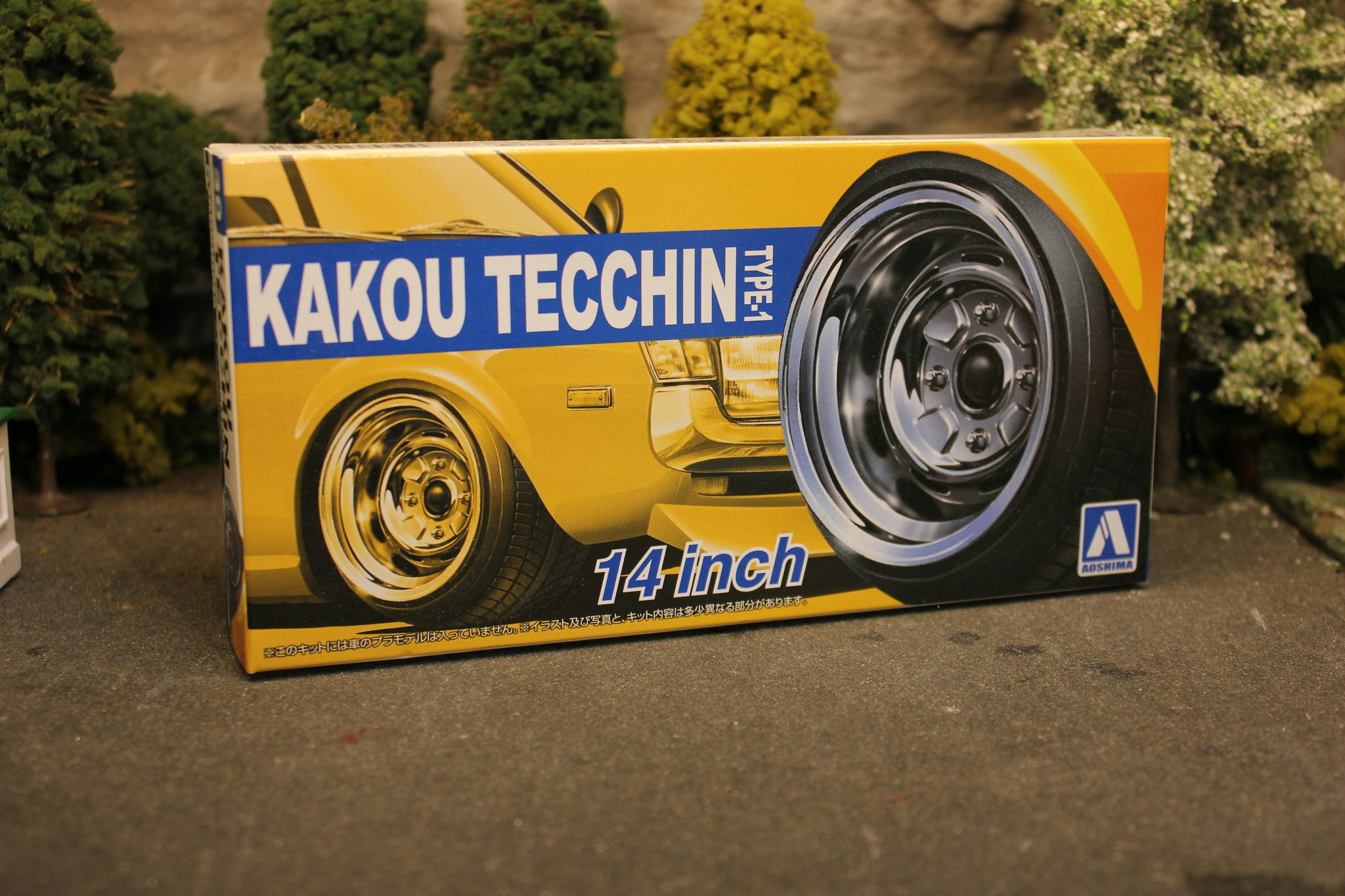 Skala 1/24 Tyres & Rims for plastic models: KAKOU TECCHIN type-1 14 inch fr AOSHIMA
