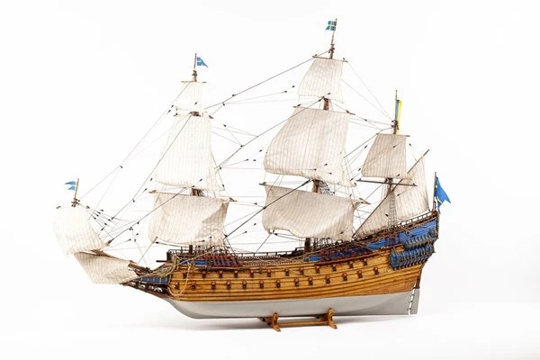 Skala 1/75 Building kit WASA - fr Billing Boats - Wooden hull