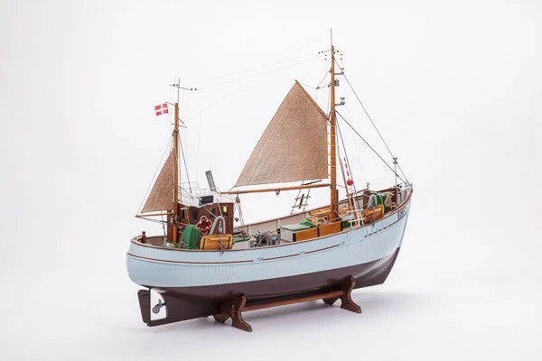 Skala 1/33 Building kit Fishing Boat Mary Ann 472 - fr Billing Boats - wooden hull