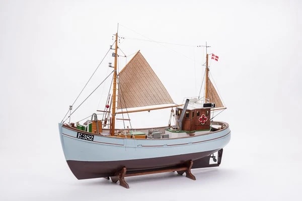 Skala 1/33 Building kit Fishing Boat Mary Ann 472 - fr Billing Boats - wooden hull