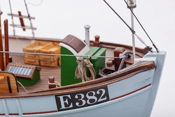 Skala 1/33 Building kit Fishing Boat Mary Ann 472 - fr Billing Boats - wooden hull