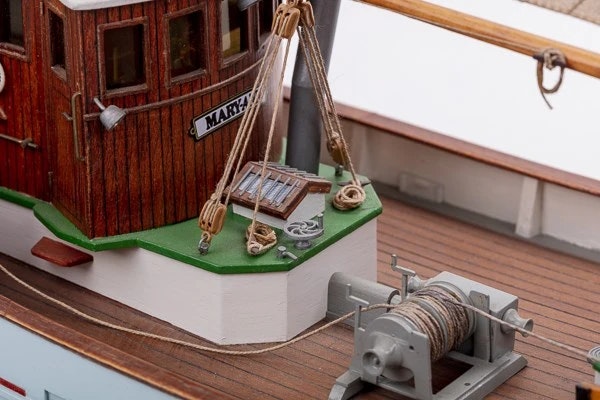 Skala 1/33 Building kit Fishing Boat Mary Ann 472 - fr Billing Boats - wooden hull
