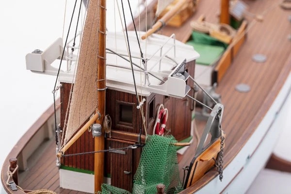 Skala 1/33 Building kit Fishing Boat Mary Ann 472 - fr Billing Boats - wooden hull