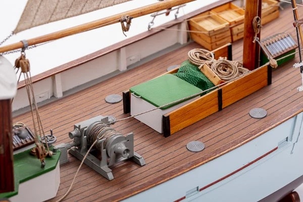Skala 1/33 Building kit Fishing Boat Mary Ann 472 - fr Billing Boats - wooden hull