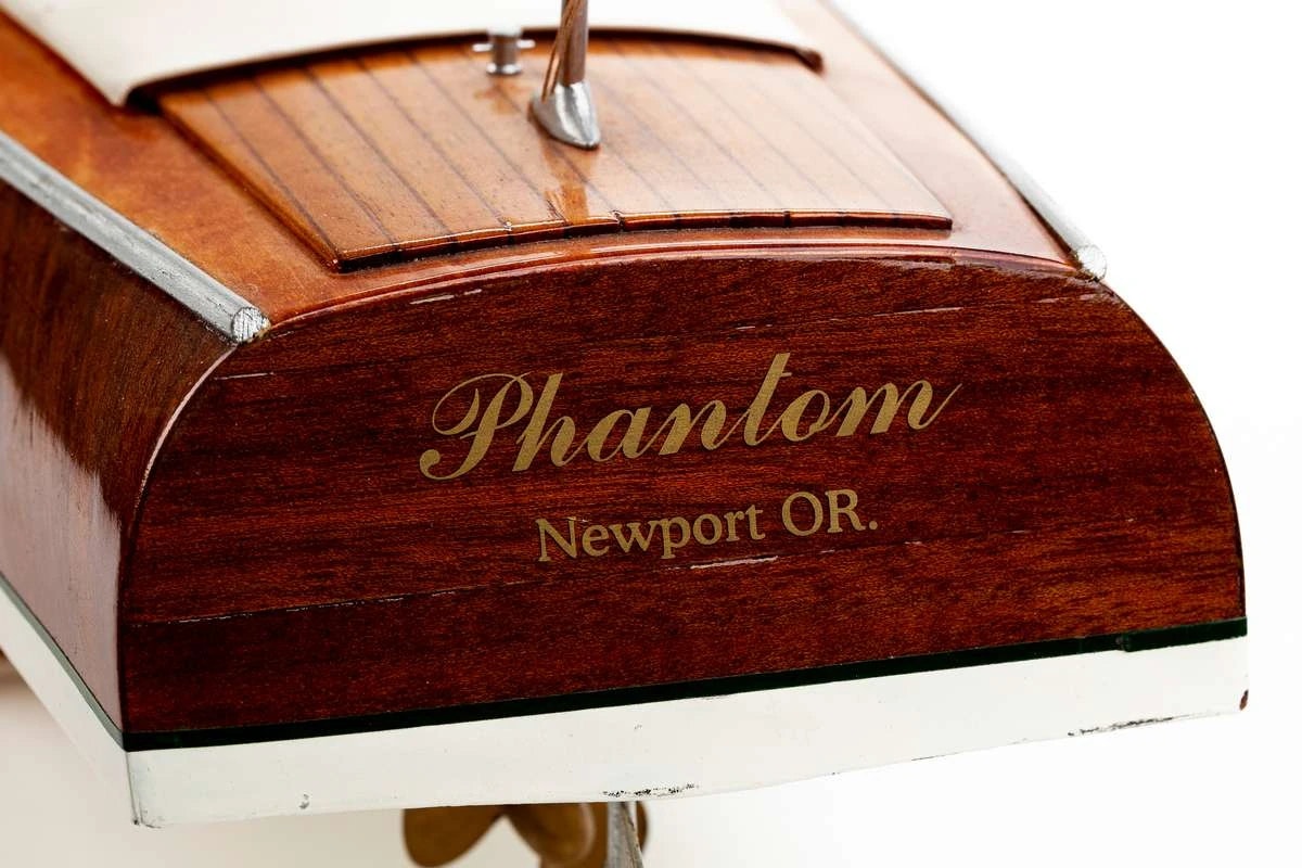 Skala 1/15 Building kit - Phantom 710 Classic American "Runabout" - fr Billing Boats - Wooden hull