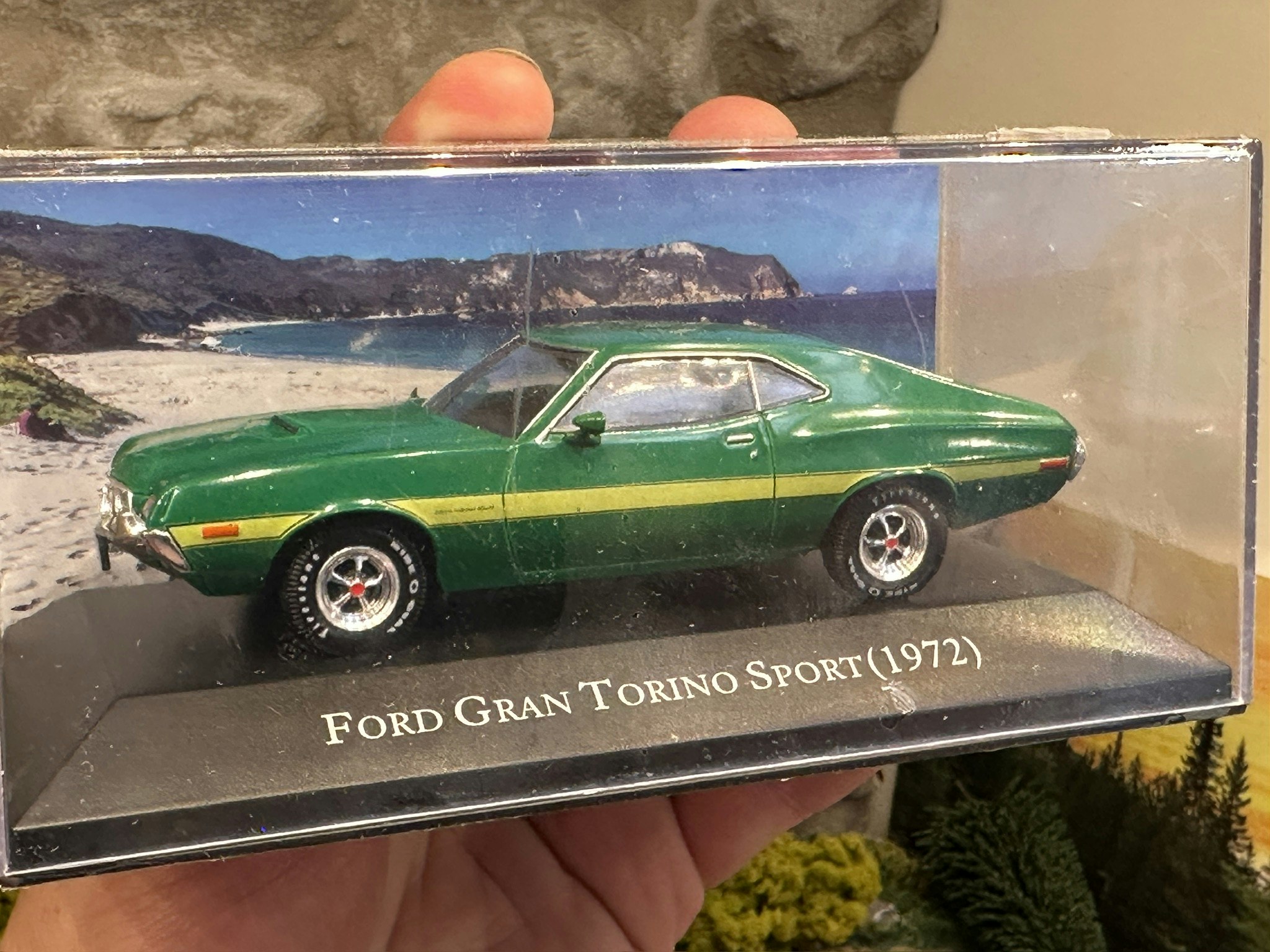 Skala 1/43 Ford Gran Torino Sport 1972, Green fr Magazine Models