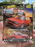 Skala 1/64 Hot Wheels Premium, Boulevard: Lancia Delta Integrale