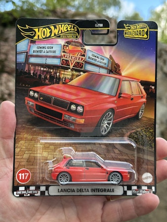 Skala 1/64 Hot Wheels Premium, Boulevard: Lancia Delta Integrale