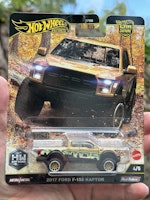 Skala 1/64 Hot Wheels Premium, Car Culture: Ford f-150 Raptor "HW Off Road"