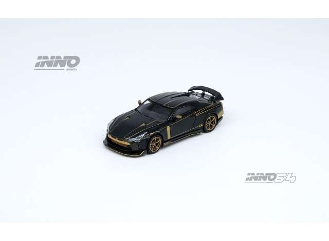 Skala 1/64 Nissan GT-R50 By Italdesign fr Inno64