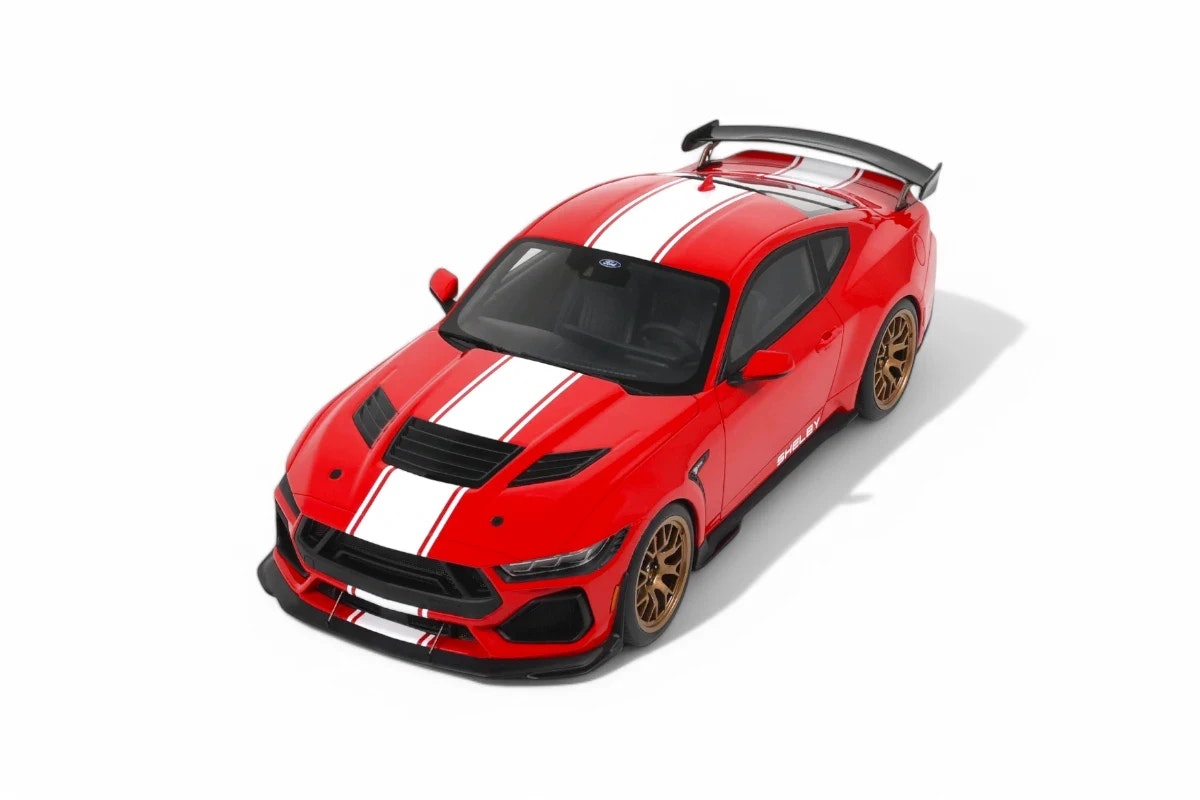 Skala 1/18 Shelby Mustang Supersnake, Race Red 2025 fr GT Spirit (GT531)