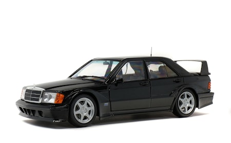 Skala 1/18 MERCEDES-BENZ 190 W201 EVO Black 1990 fr. SOLIDO (S1801001)