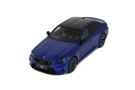 Skala 1/18 BMW M5, Marina Bay Blue met.  fr GT Spirit (GT507)